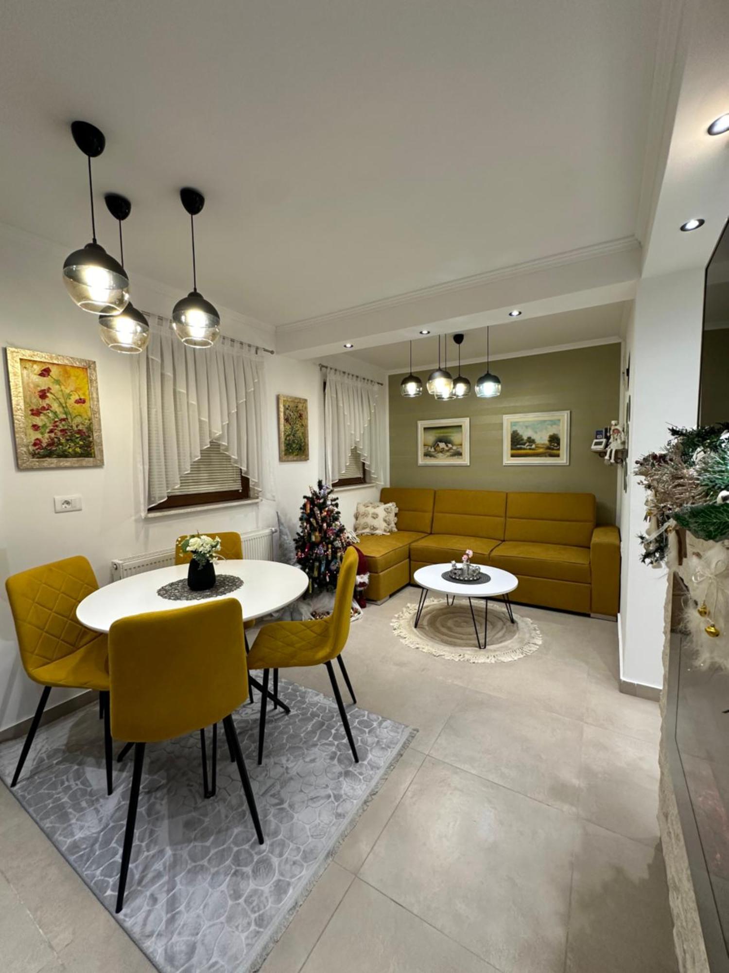 Apartman Lana วลาซิส ภายนอก รูปภาพ